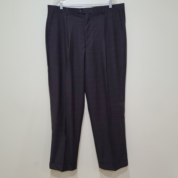 Stacy Adams Gold 2-Piece Men’s Suit With SA Engraved Gold Lapel Pin Size 46R/40R - Picture 8 of 15